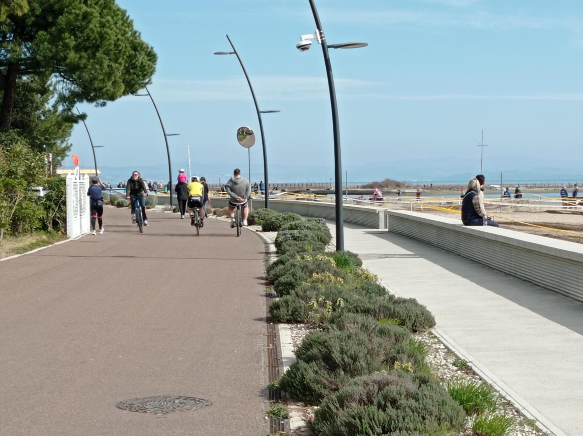 Seaview Beach Front Grado Pineta Andromeda Bagian luar foto